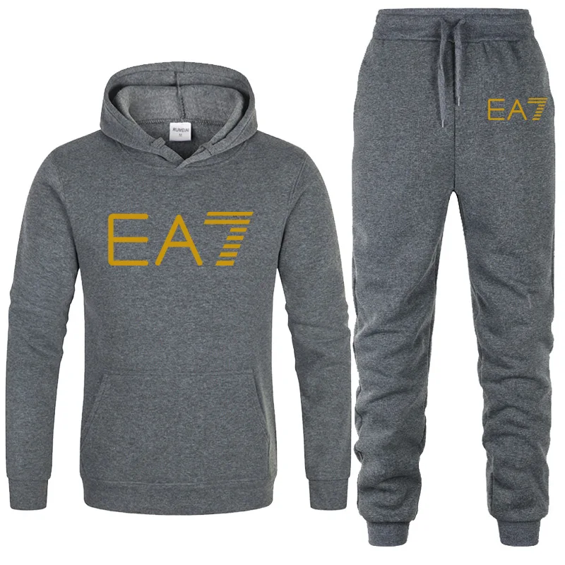 

2020 new Fashion Tracksuit Men Sports Running Shoes Two Pieces Thick Wool Cotton Hoodie + pants Men Sports Suit