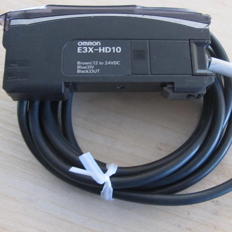 

Фотоэлектрический датчик E3X-HD10 2M