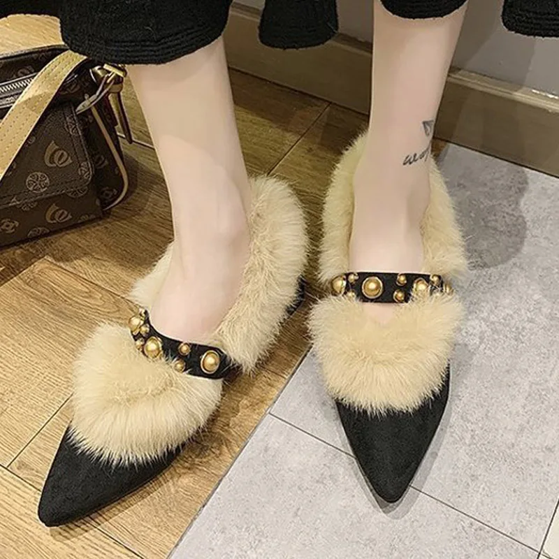 

Women Fluffy Fur Shoes New Fashion Lady Pointed Toe Metal Rivets Mules Shoes Suede Chunky Heels Shoes Female Warm Plush Loafers