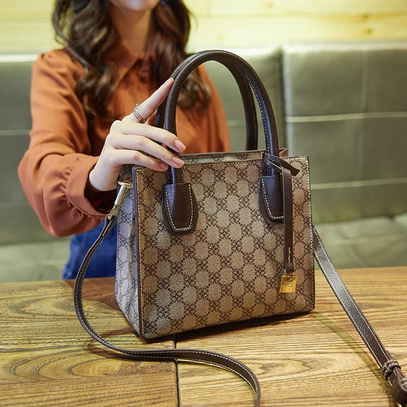 Женские сумки новинка 2019 модные через плечо для весны и лета вместительная