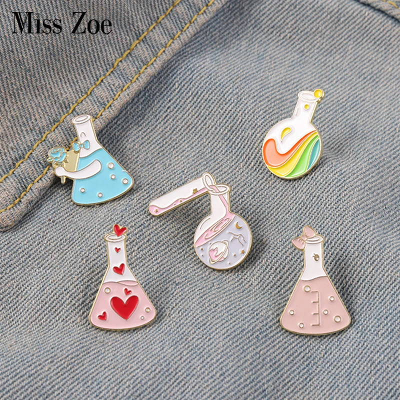 Эмалированные булавки Beaker в форме бутылки Галактики Радужное розовое сердце