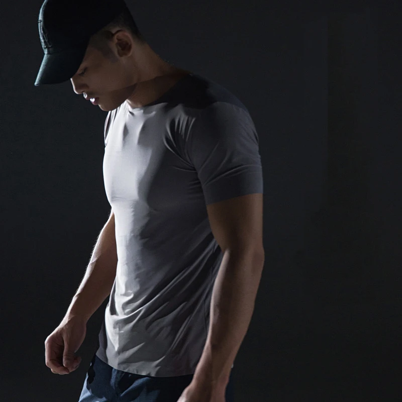 Мужская быстросохнущая футболка однотонная охлаждающая с коротким рукавом HX371