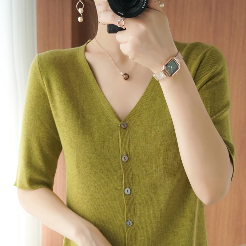 

Cardigan Knitted Sweater Women Tops 2021 Summer Short Sleeve High Quality Knit Shirts Button Korean Style Casual Female Clothes