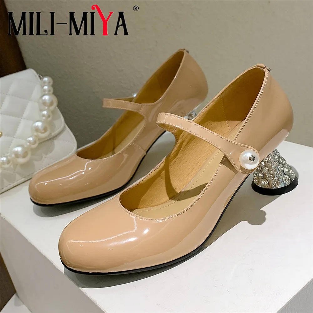 

Женские туфли-лодочки на высоком каблуке, с круглым носком