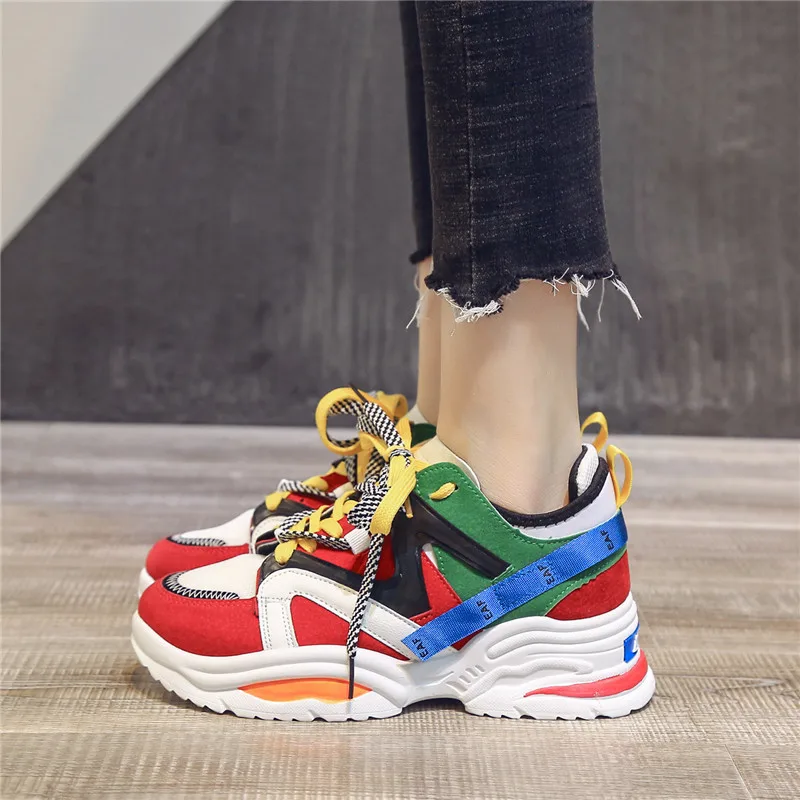 Женские вулканизированные кроссовки на толстой подошве визуально увеличивающие