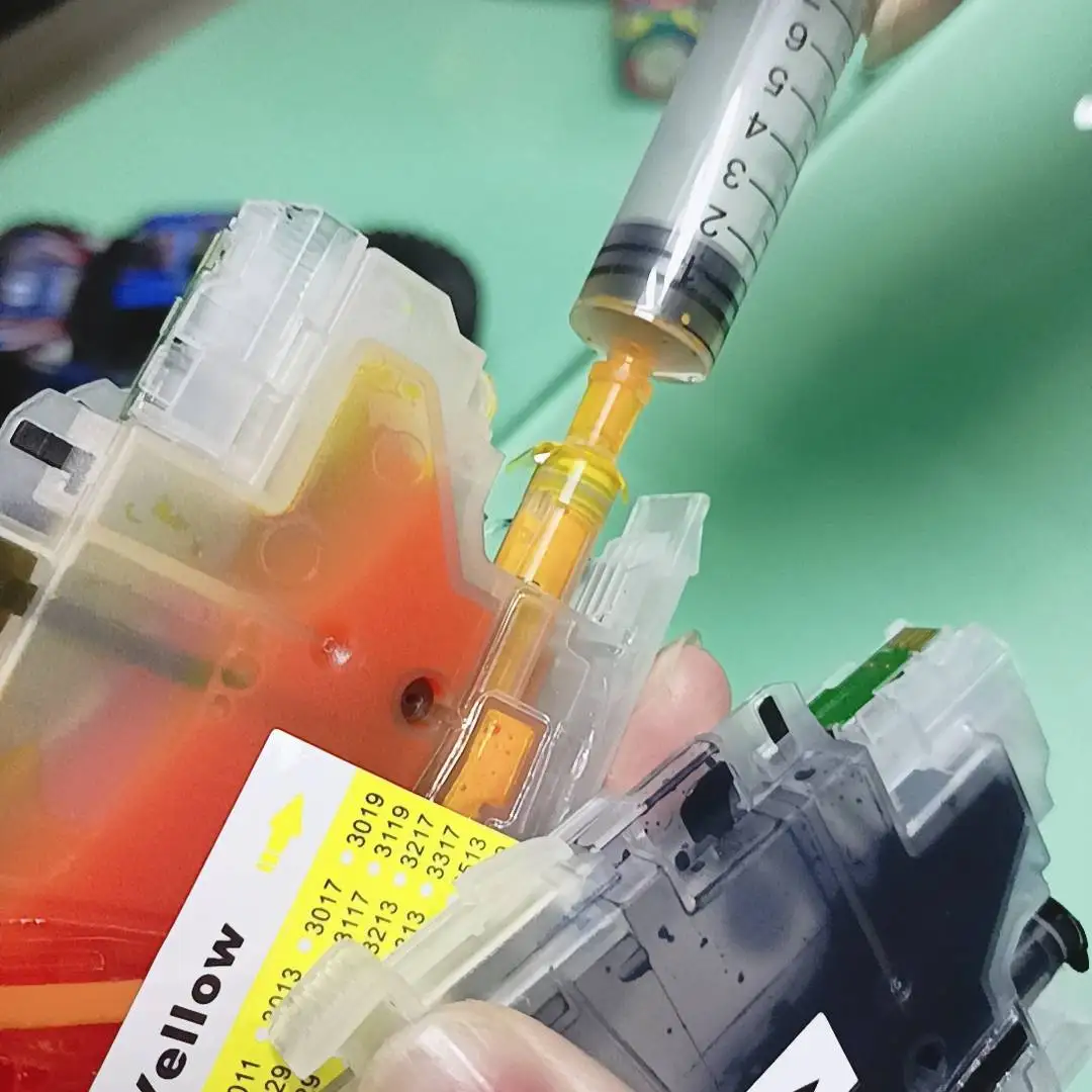 Многоразовый картридж с чипом автоматического сброса для принтера Brother LC103 XL LC105