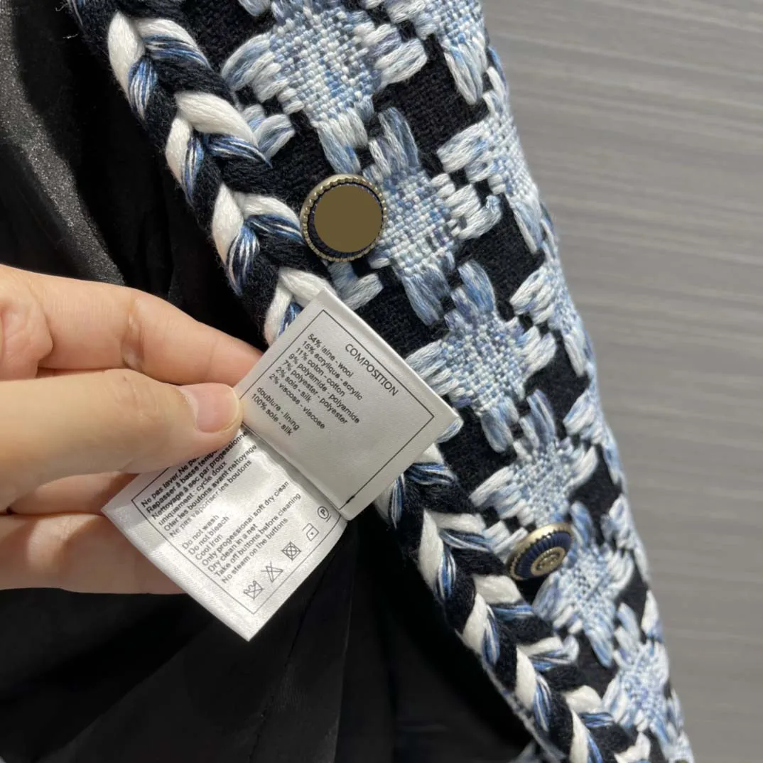 

Elegant Blue Houndstonch Vest Coats for Women Spring 2021 New V-neck Single Breasted Coats Top Quality Weave Tweed Vest Jackets