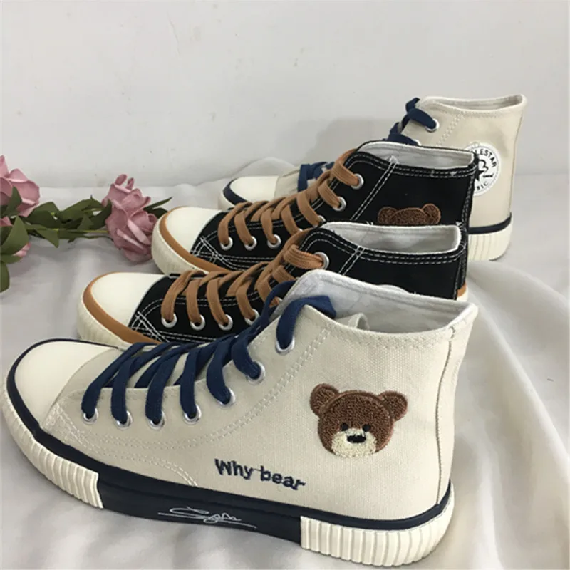 

New Women Canvas Sneakers Bear Print Woman Casual Shoes Classic Unisex Skateboarding Shoes High-top Canvas Sneakers Lace-up Shoe
