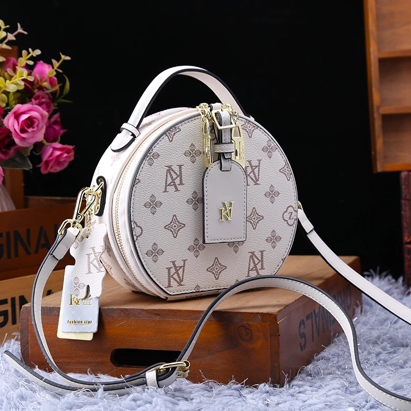 

100% First Layer Cowhide Leather Fashion Printing Casual All-match One-shoulder Messenger Bag Retro Elegant Small Round Bags Gg