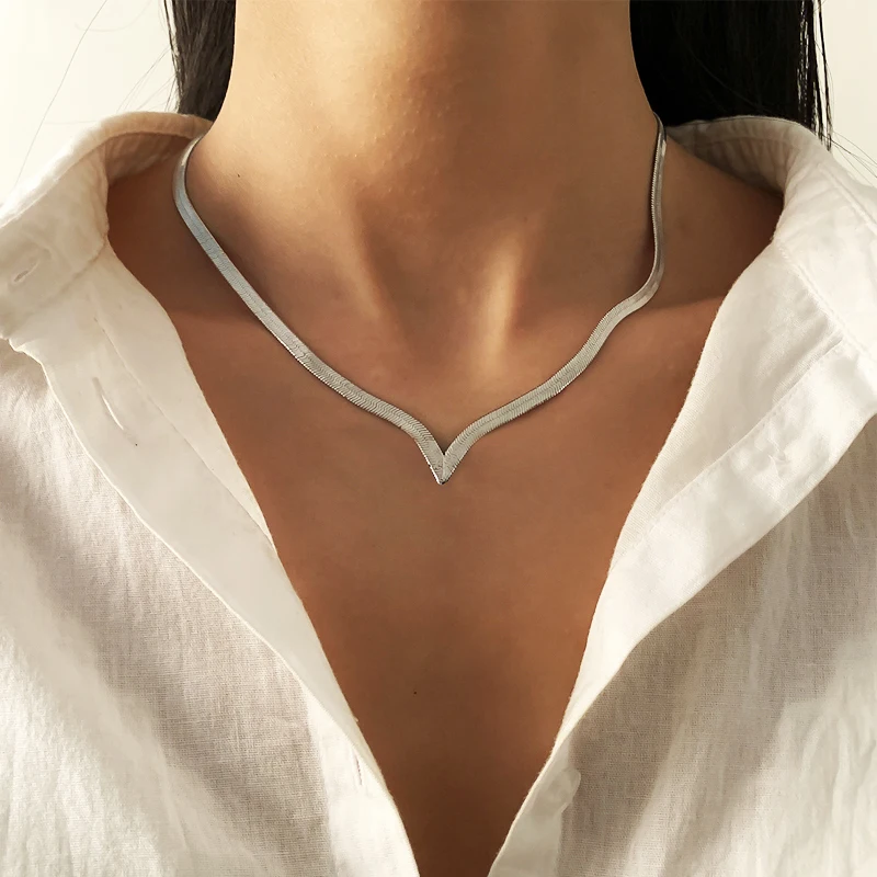 

High Quality Clavicle Blade Statement Women Gold Silver Color V-Shape Stainless Steel 40+7cm Snake Choker Necklace Chain Jewelry