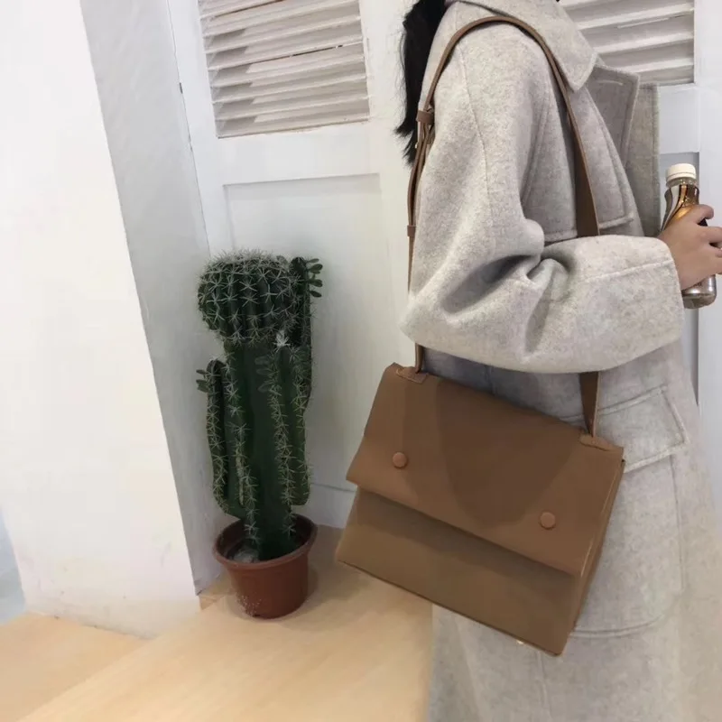 

Free shipping fashion ladies handbags ladies handbags simple and versatile one-shoulder messenger bag fashion small bag