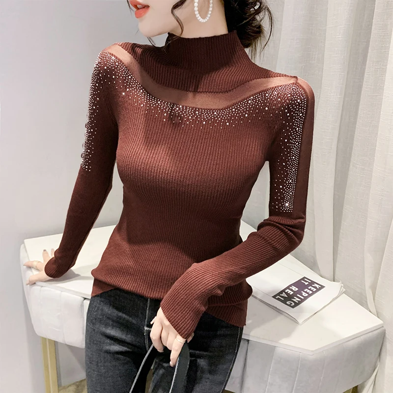 Женский трикотажный свитер с высоким воротником однотонный пуловер со стразами