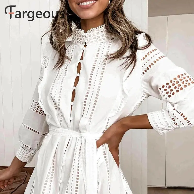 Женское винтажное вечернее платье на пуговицах белое ажурное модельное осень и