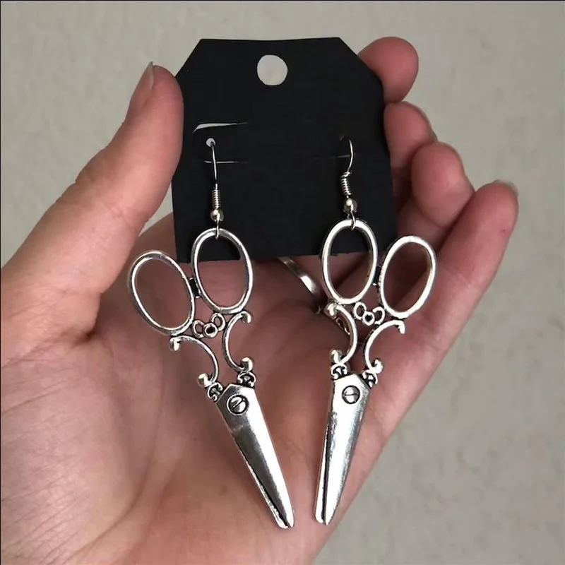 

Легкие гипоаллергенные серебряные ножницы парикмахерские бесшовные