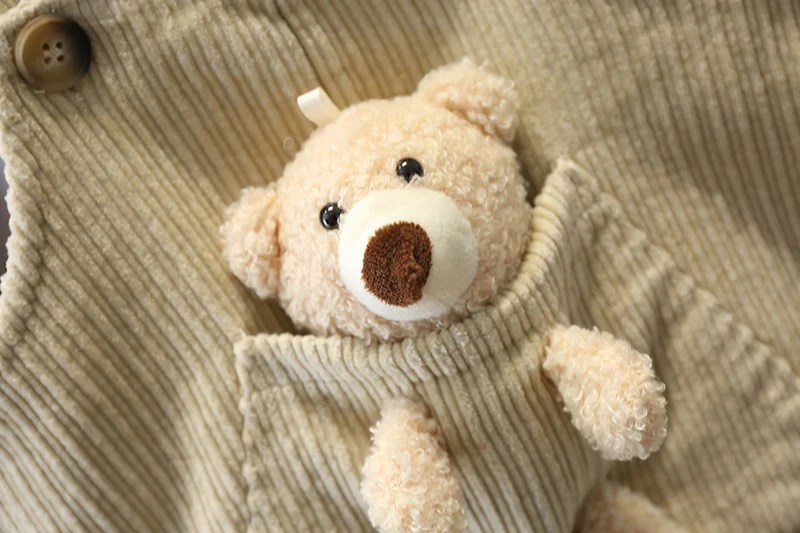 Детский вельветовый комбинезон на бретельках с милым мультяшным медведем