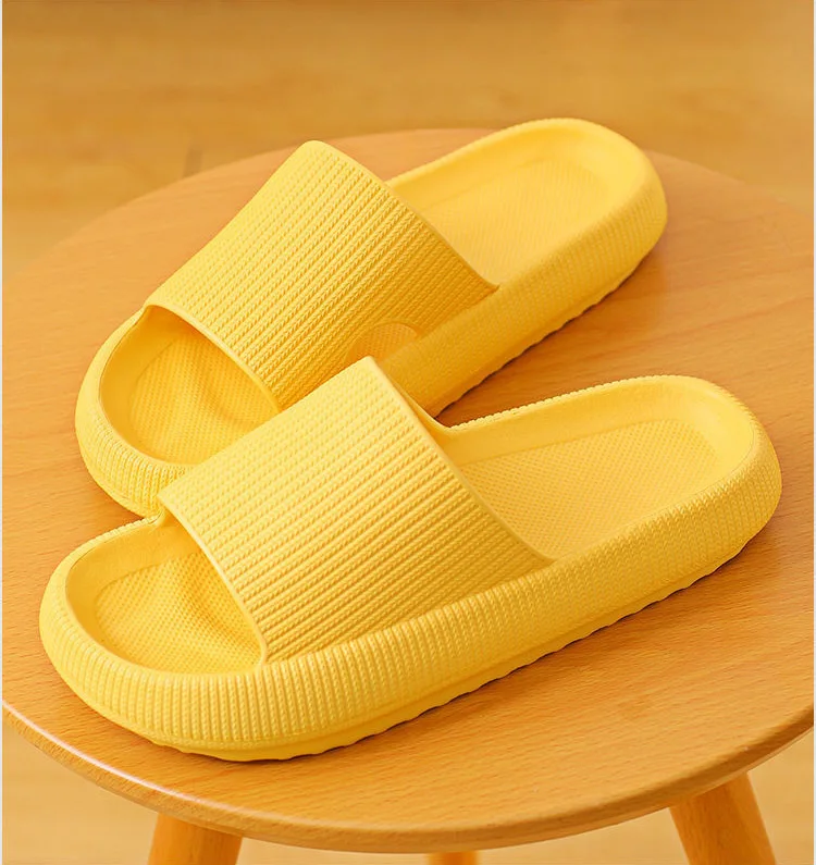 

Super Soft Slippers Home Slippers For Men And Women Outdoor Bath Slippers Solid Color Thick-soled Non-slip Sandals And Slippers