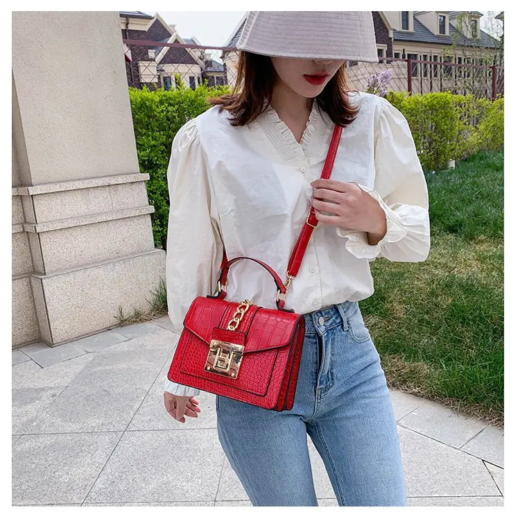 

2021 New Woman Shoulder Bag High Quality Texture Chain PU Diagonal Bag Fashion Luxury Handbag Female Cosmetic Bag Shopping Bag