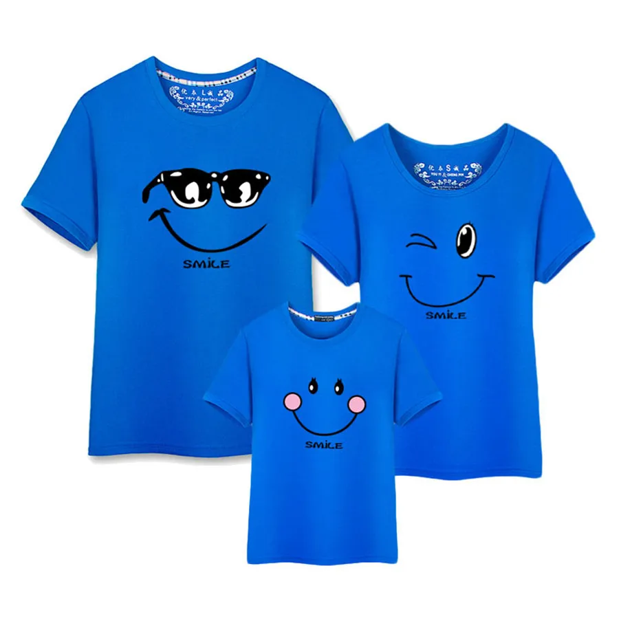 Новые одинаковые комплекты одежды для семьи с принтом смайлик мамы папы и