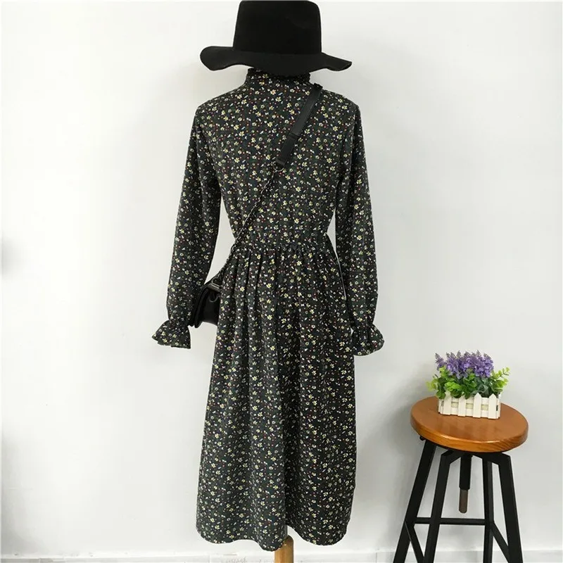 

2020 Autumn and Winter Popular Corduroy Padded Trendy Retro Stand Collar Floral Dress Long Sleeve Temperament Dress Women's