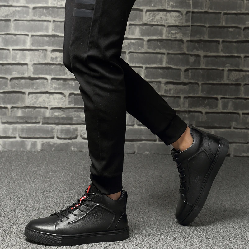 

Fashion High Quality Men Sneakers Mens Shoes Casual Zapatos De Hombre Men High Top Sneakers Men Non-slip Waterproof Flat Shoes