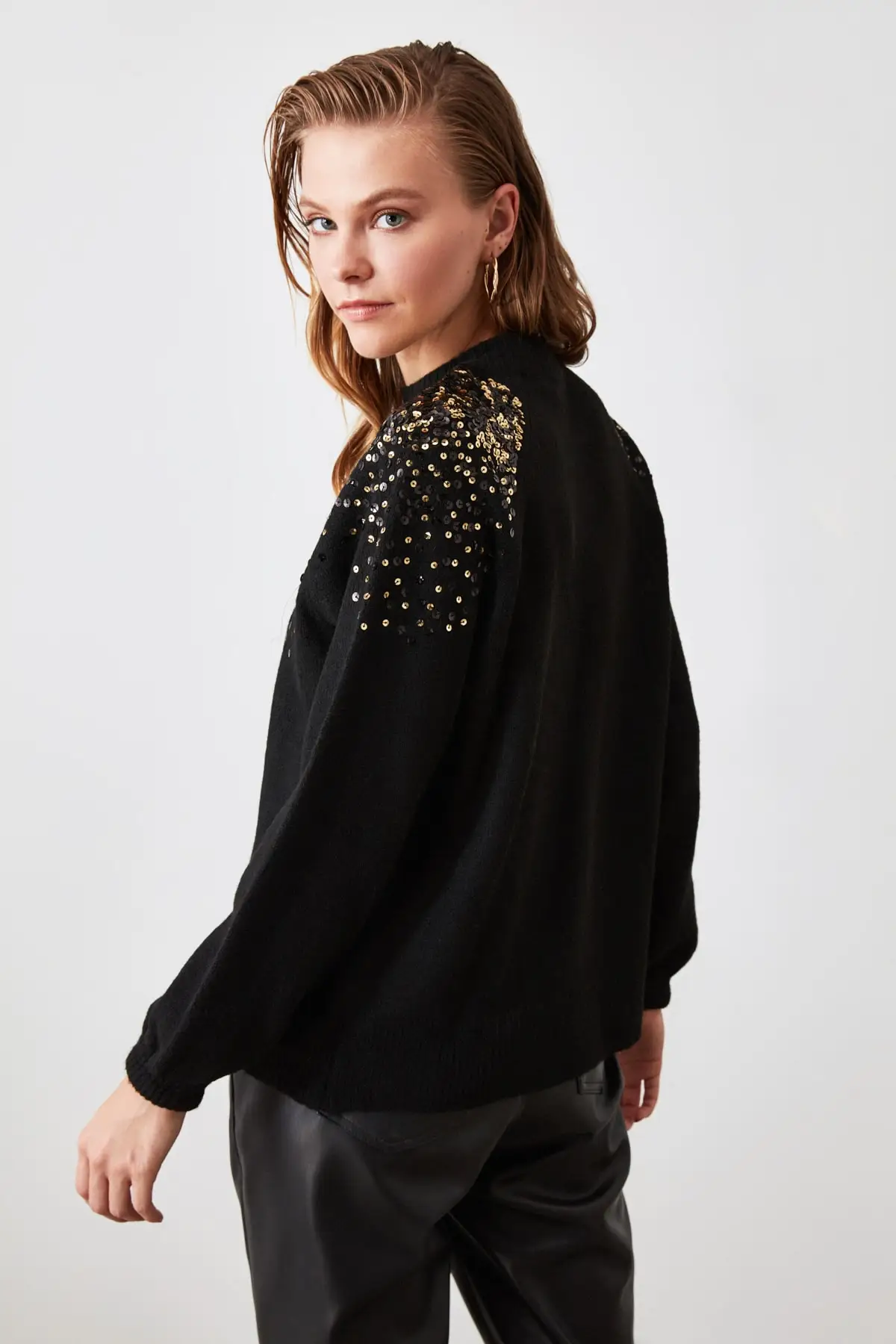 

Trendyol Sequined Knitwear Sweater TWOAW21KZ0338