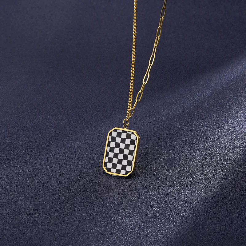 

Necklace for Women 2021 Trend Rectangular Black and White Color Checkerboard Pendant Geometric Fashion Exquisite Clavicle Chain