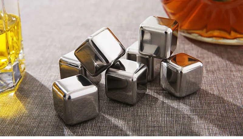

4Pcs 304 stainless steel Whiskey Wine Ice Cube Tray Pudding 3D DIY Ice Maker Clip Household Use Kitchen Accessories