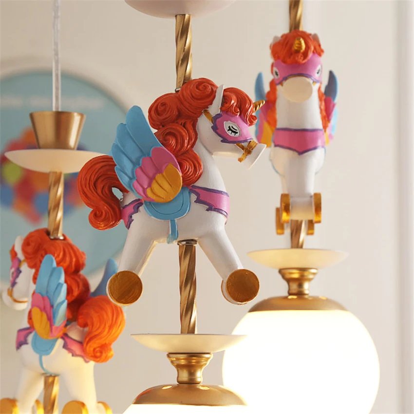 Скандинавский подвесной светильник Pegasus в виде мультяшных животных люстра