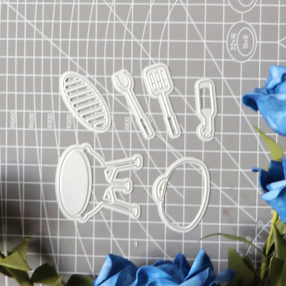 

Metal Cutting Dies Barbecue Tool Set Grill Spatula Bottle Die Stencils for Craft Scrapbook Greeting Card Making Decorative