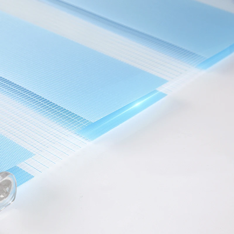 Двухслойные жалюзи для дневного и ночного помещения ручные с зеброй двойные