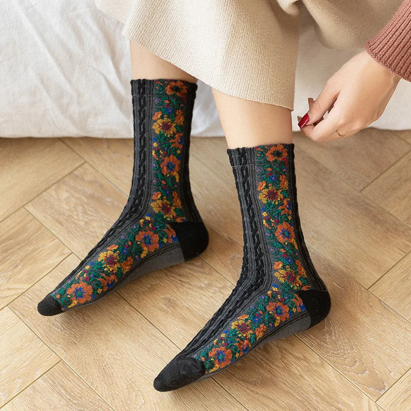 

Vintage Floral Socks Lady Retro Court Ethnic Style Mid Women Socks Personality Flower Cotton Socks Women Crew Dropshipping