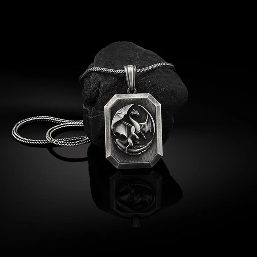 

Nordic Song of Ice and Fire Nibelungen Pterodactyl Pure Tin Tag Necklace Men's Sweater Chain Retro New