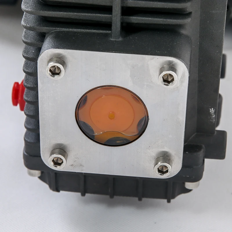 Латунный триплексный плунжерный насос для запотевания 8 30LPM 40 70Bar 180bar 1 5 кВт