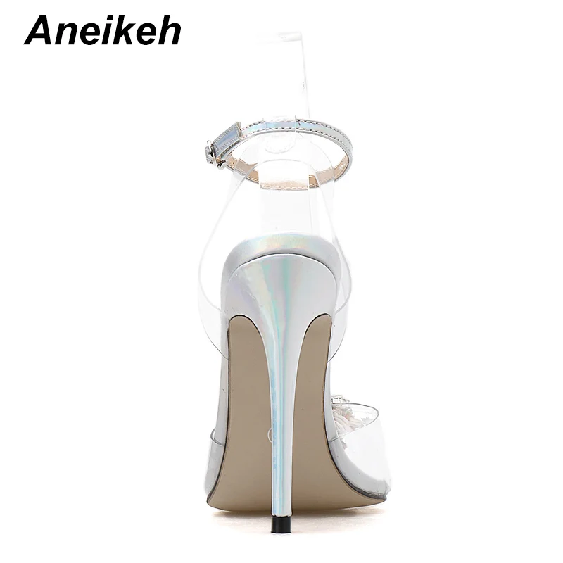 Aneikeh Серебристые прозрачные босоножки с ремешком на пятке остроконечные