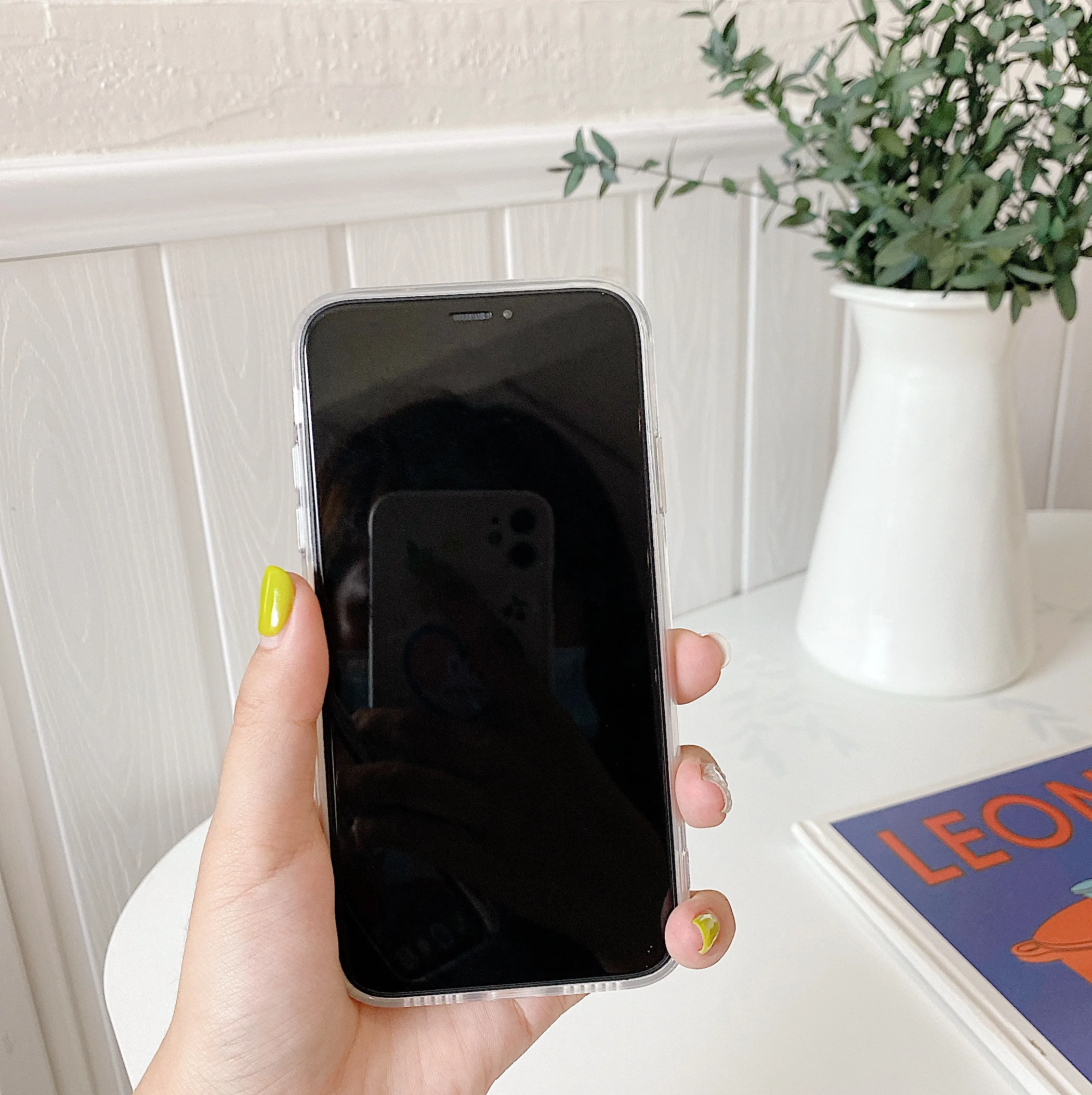 

New Laser cute rabbit phone case for iphone 11 X XR 11 pro max 6 7 8 plus Transparent tpu Cartoons phone cases luxury case