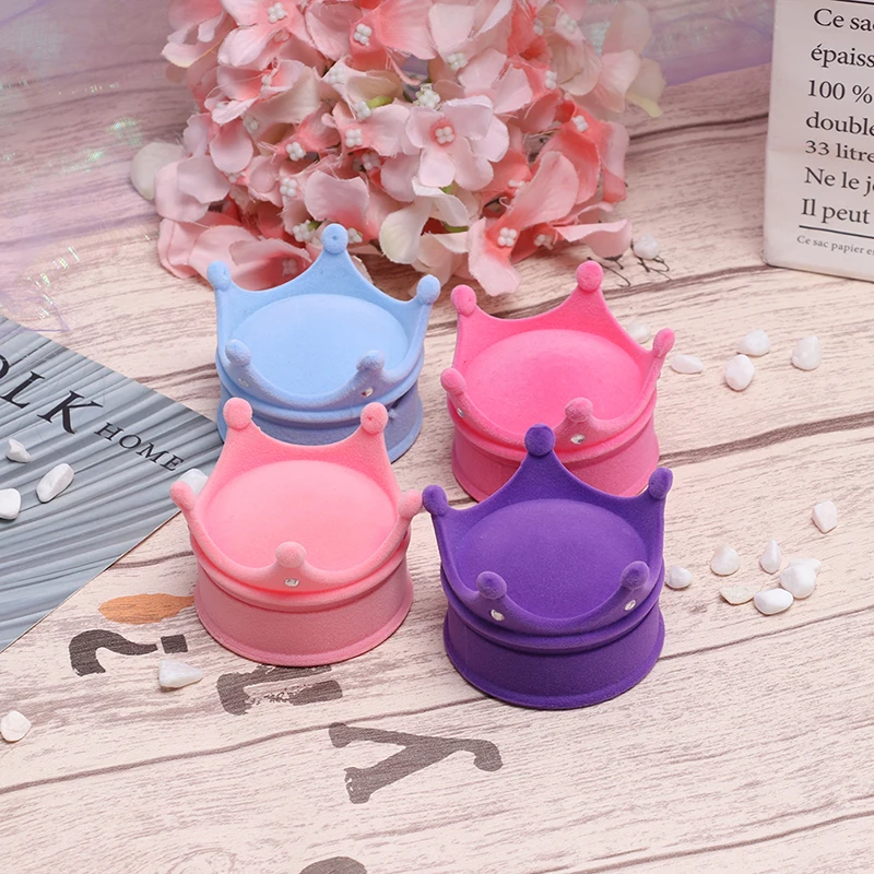 

1Pcs Cute princess Jewellery Case For Ring Necklaces Earring Box Crown Lint Valentine