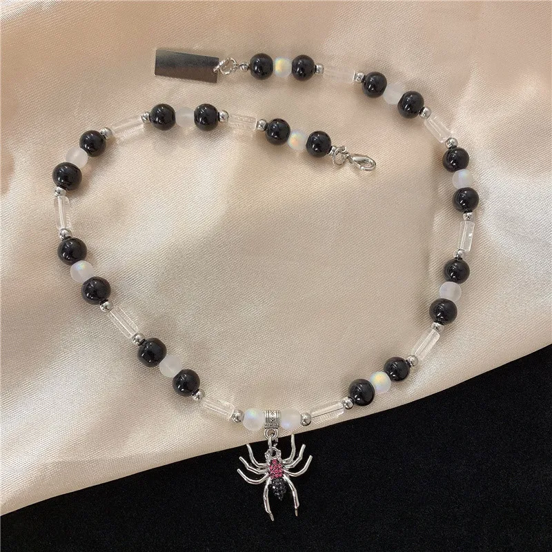 

Hip Hop Rock Metal Spider Pendant Necklace for Men Female Trendy Neck Jewelry Punk Acrylic Stone Beads Chains Chokers Party Cool