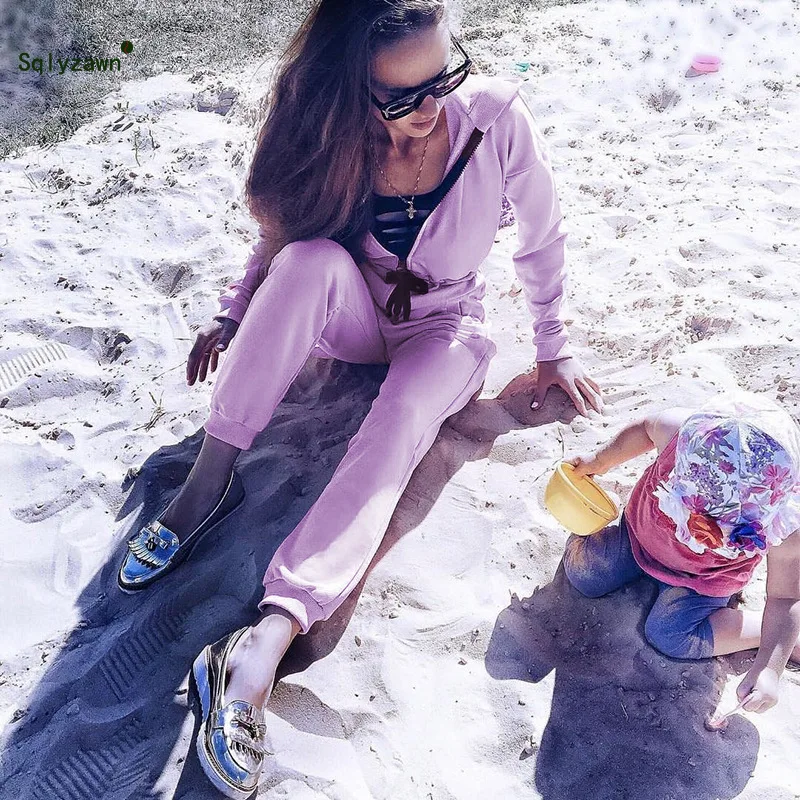 Цельный спортивный комбинезон с капюшоном на осень и зиму уличная одежда