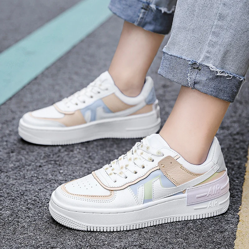 Новейшая модель Модная обувь Женские кроссовки полусапоги с круглым носком и