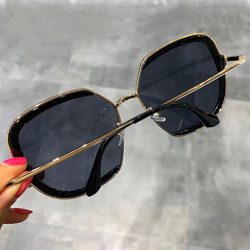 

Flat glasses Women sunglasses vintage cleear lens glasses ladies luxury rhinestone decoration sunglasses men optical