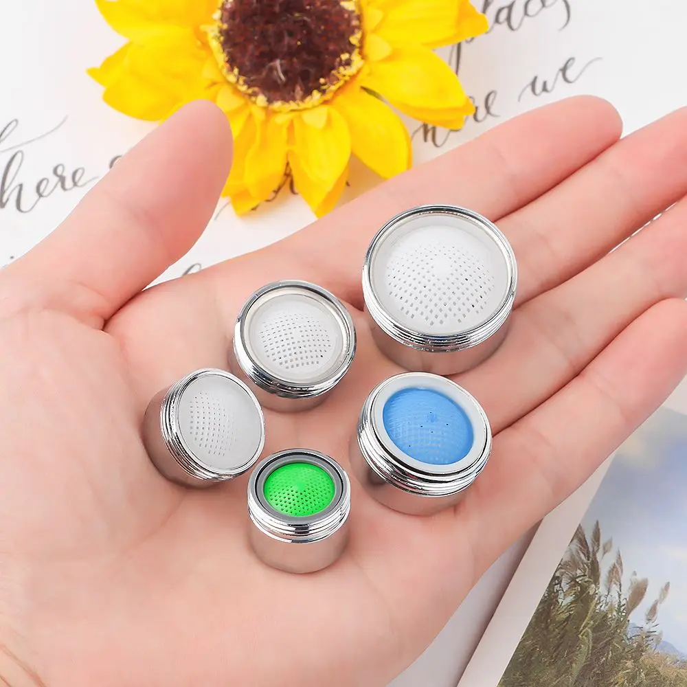 Сменная деталь для крана в ванную комнату аэратор водосберегающий мужской и