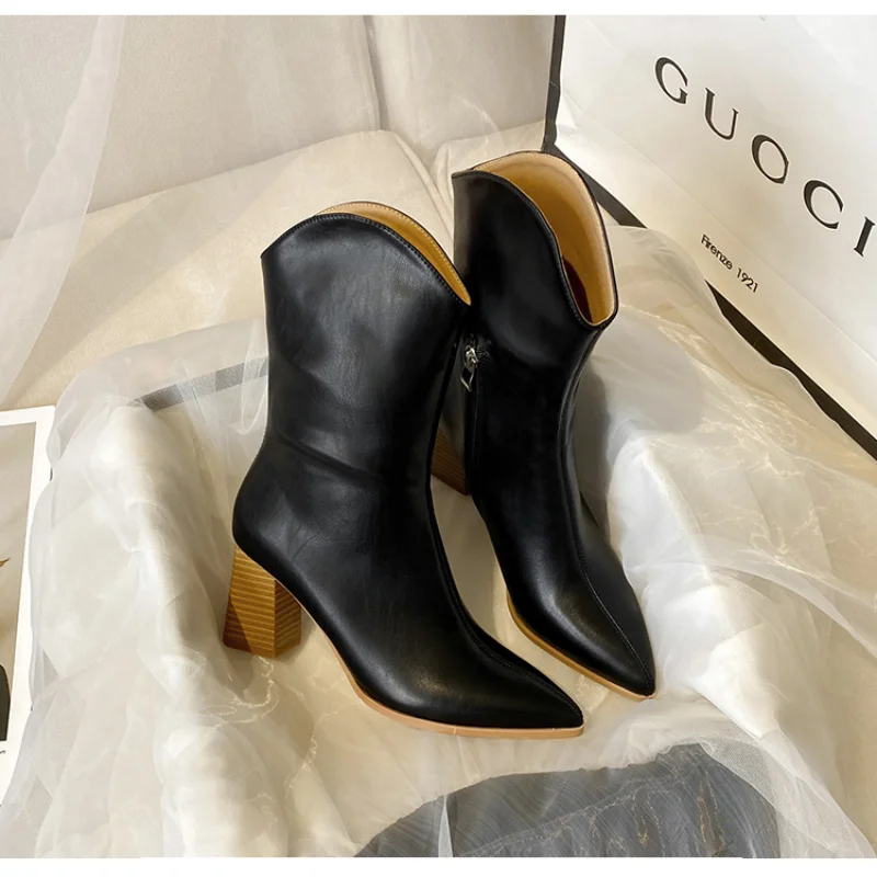 

2021 Autumn and Winter Pointed Toe V-mouth Knight Boots New High-heeled Single Boots Mid-tube Boots Leather Boots Women
