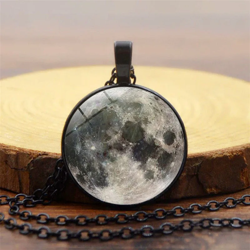 Ожерелье с подвеской в виде планеты Сатурн 3 цвета | Украшения и аксессуары