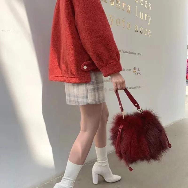 2021 Female Winter Real Fox Fur Handbag Fashion Warm Fashion Women Genuine Fox Fur Party  Shoulder Bag