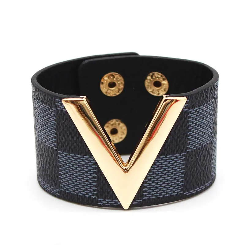 Большой кожаный браслет D & с трещинами простой Универсальный Широкий OL V Word для