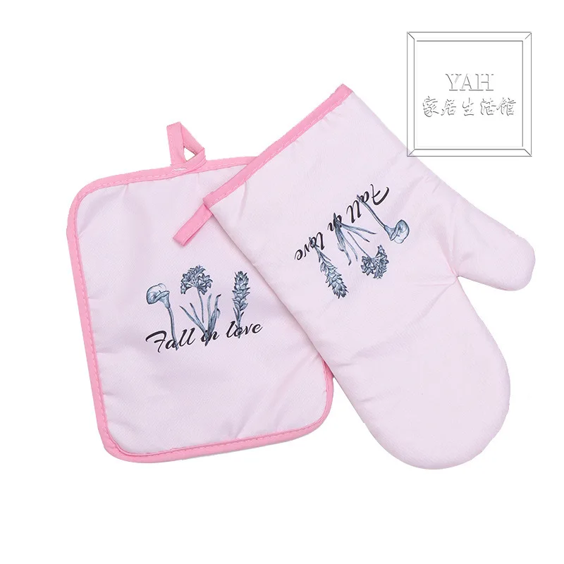 

Digital Printed Anti-hot Gloves 2-piece Set Baking Tool Kitchen Insulation Gloves Insulation Mats Resistant To High Temperature