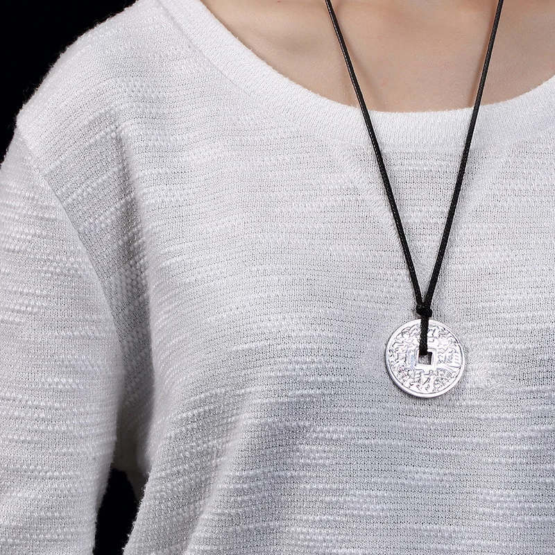 Старинная рыба с монетной подвеской из стерлингового серебра 990 пробы приносит