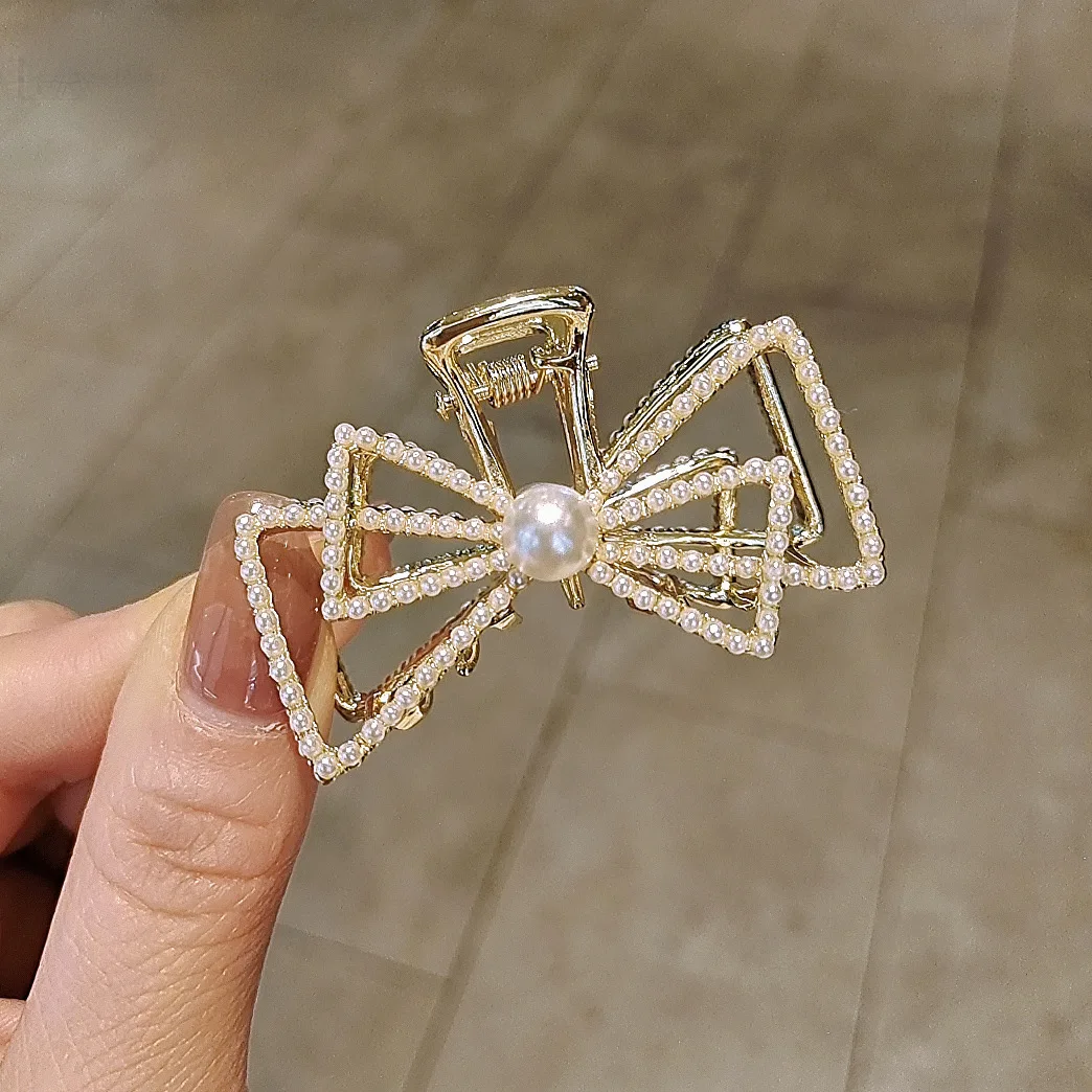 

2021 New Simple Geometric Design Pearl Bow Hairpin Fashion Temperament Grab Hair Accessories