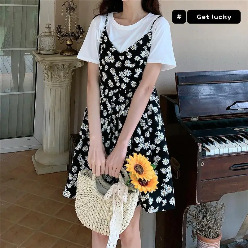 

2 Piece Set Women Dress 2021 Summer Korean Short-Sleeve Cotton Tops and Floral Strap Dresses Two Pieces Sets Womens Outfits Y132