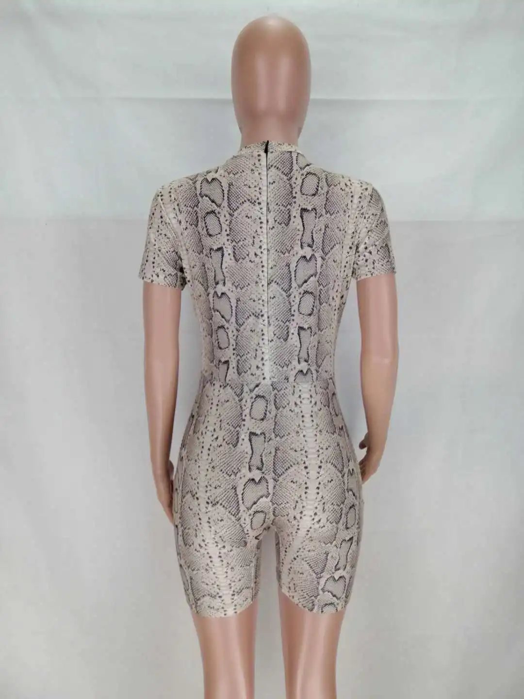 

HAOOHU Women Snake print Palysuits One Piece Outfits Bodycon High Waist Push Up Shorts Romper Femme